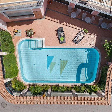 Lake Hotel Ifigenia Torbole Sul Garda Bagian luar foto