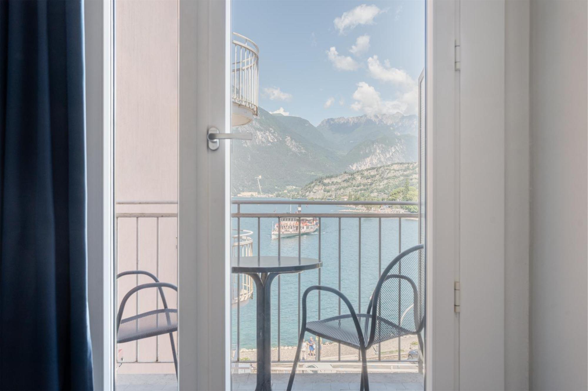 Lake Hotel Ifigenia Torbole Sul Garda Bagian luar foto