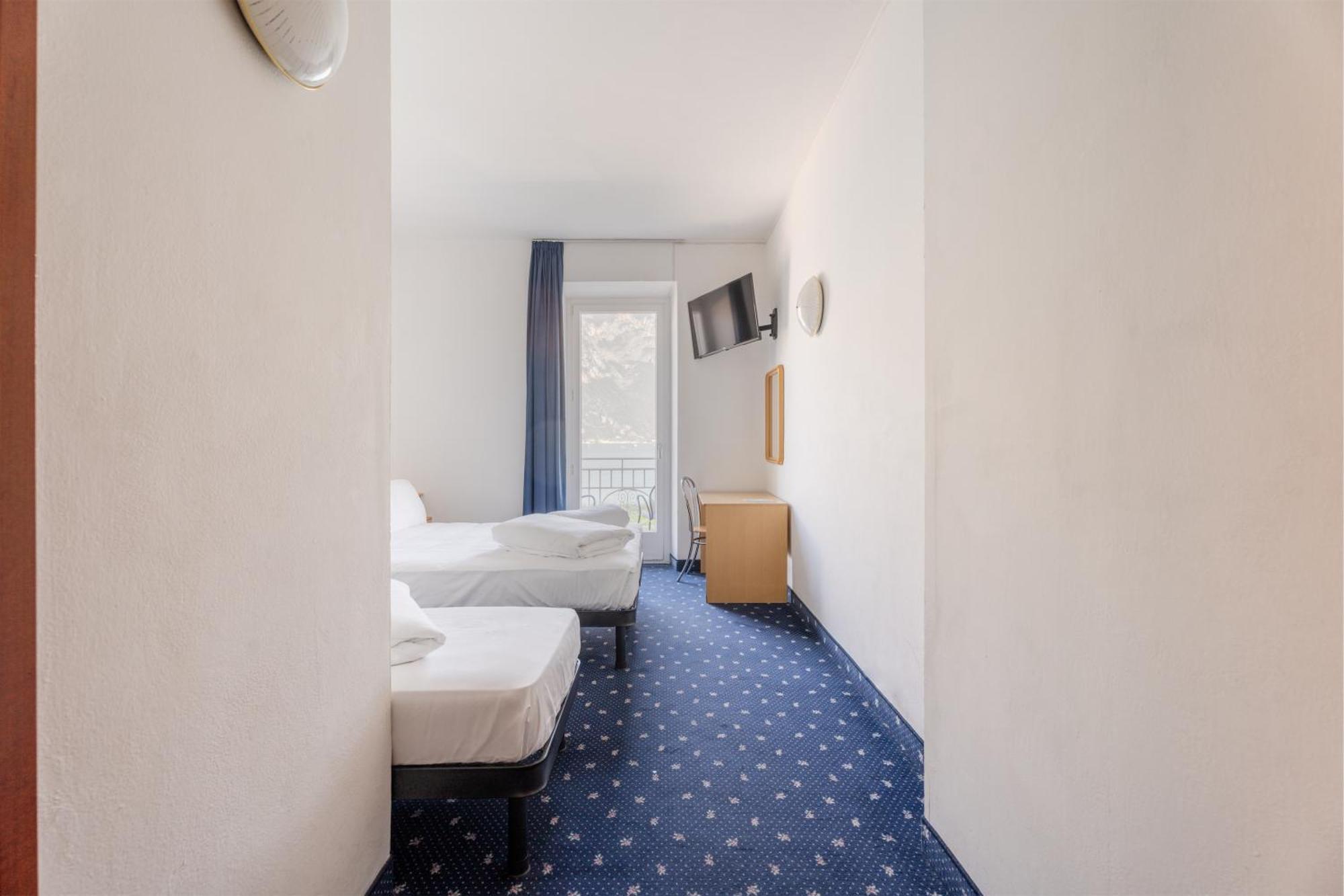 Lake Hotel Ifigenia Torbole Sul Garda Bagian luar foto
