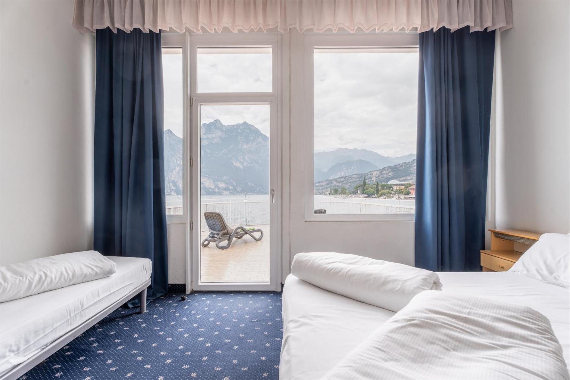 Lake Hotel Ifigenia Torbole Sul Garda Bagian luar foto